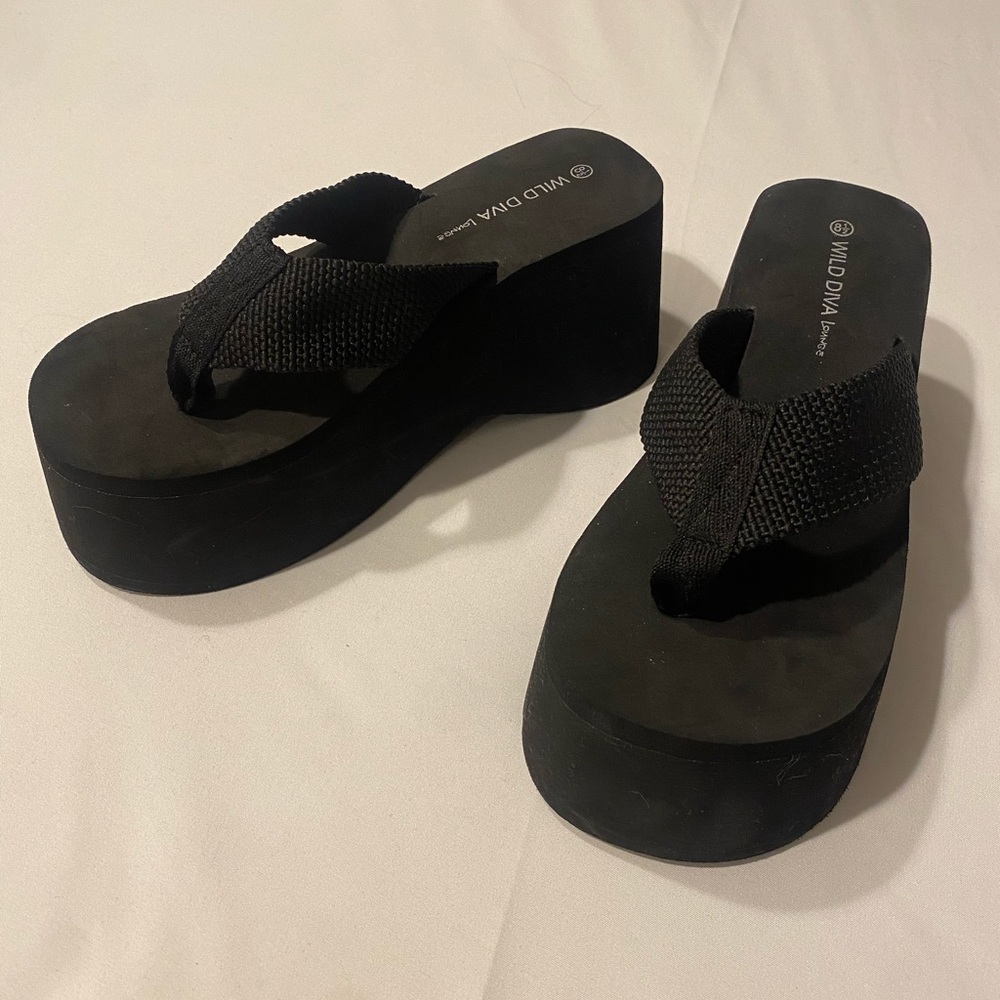 PLATFORM FLIP FLOPS📞